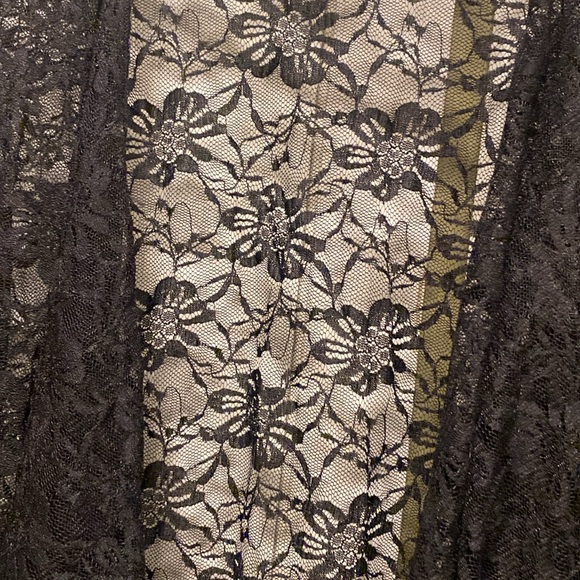 Lularoe Cover Up - Picture 2 of 6